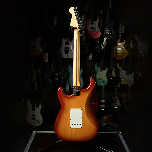 Fender American Professional Stratocaster Sienna Sunburst 2017 USA Электрогитара.